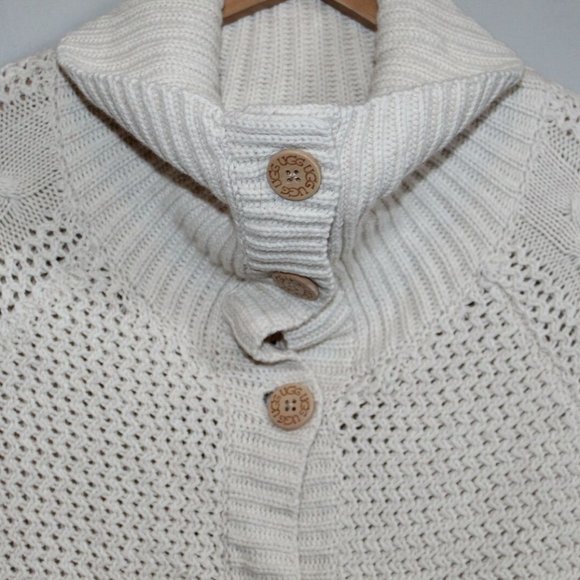 UGG Cable Knit Button Maribeth Cape Poncho Sweater Cream Size XS / S H12016 - Picture 5 of 12